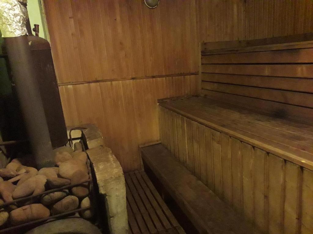 "Бджілка" І " Садиба Для Відпочинку" Lyuta Εξωτερικό φωτογραφία